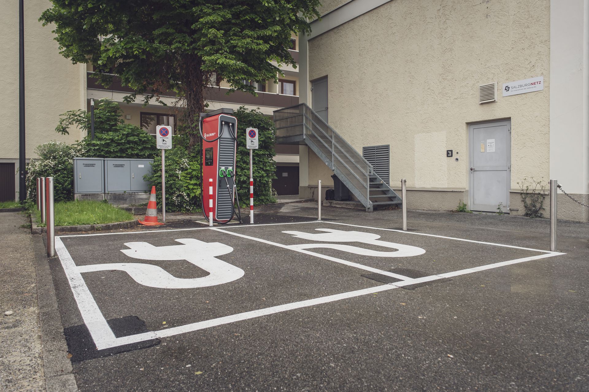 Schnellader für E-Taxis in Salzburg Nonntal