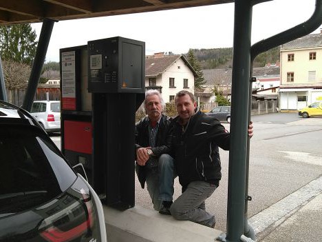 E Coin Ladestation