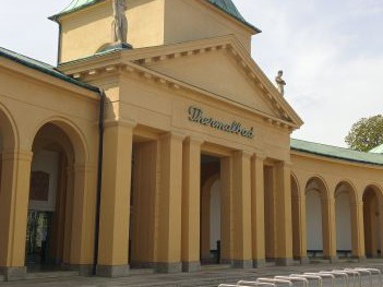 Neugestaltung Badplatz (Rudolf Frimmel Platz) Bad Vöslau