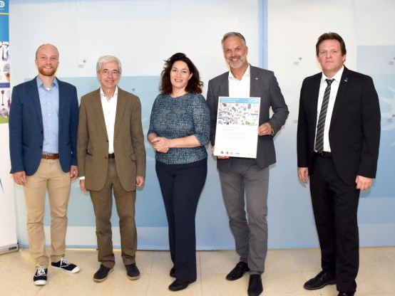 fotocredit-land-tirol-poelzl-projekt-stubai-mobil-pv-stubai
