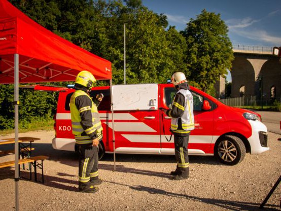 Freiwillige Feuerwehr Eberstalzell - elektrisches Kommandofahrzeug, Einsatzfahrzeug der ersten Welle