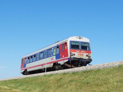 Entwicklung eines Bewertungsmodells zur  Auswahl der optimalen Traktionsart und Bewertung möglicher Lenkungseffekte am Schienenverkehrsmarkt am Beispiel Knoten Wr. Neustadt Hbf.