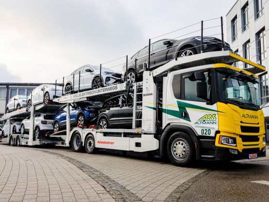 Kässbohrer goes E - Autotransporter