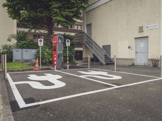 Schnellader für E-Taxis in Salzburg Nonntal