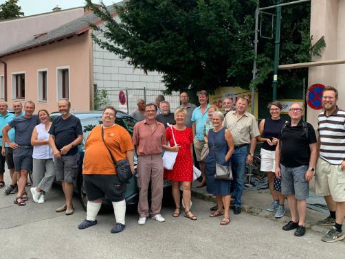 EMIL - Ihr Chauffeurdienst auf Vereinsbasis in Langenzersdorf. Die beste Mobilität erfahren.