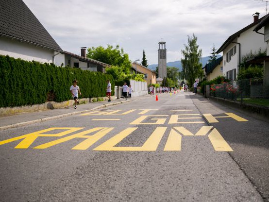Gut-Geh-Raum der Schule Schendlingen in Bregenz mit Film