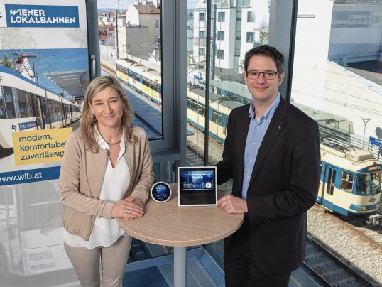 Badner Bahn: Barrierefreier Abfahrtsmonitor als Alexa Skill