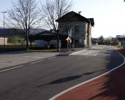Intermodaler Umsteigeknoten mit Radanbindung an das Ortszentrum Pernitz
