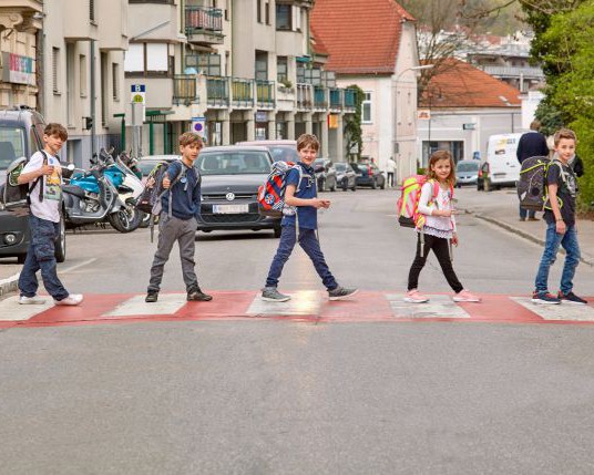 Coole GEHEN zur Schule