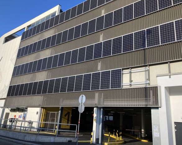 PV–Fassade WIPARK Westbahnhof