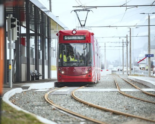 Tram/Regionalbahn - Mobilitätsdrehscheibe Rum