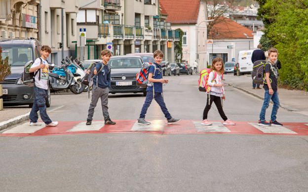 Coole GEHEN zur Schule