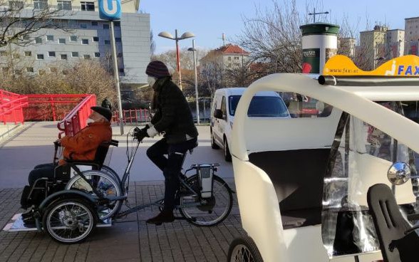 Fahrradtaxis im Netz des ÖV