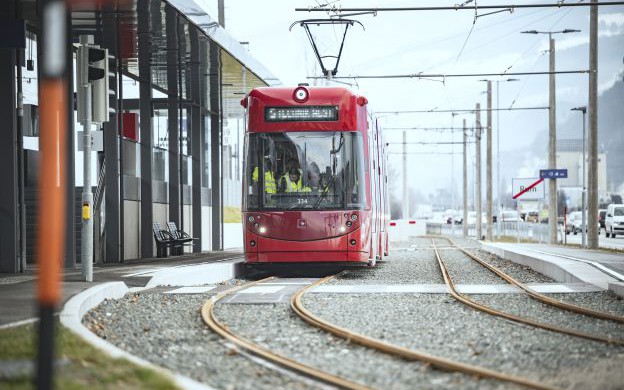 Tram/Regionalbahn - Mobilitätsdrehscheibe Rum