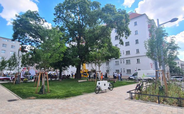 Neugestaltung 1150 Wien, Neusserplatz